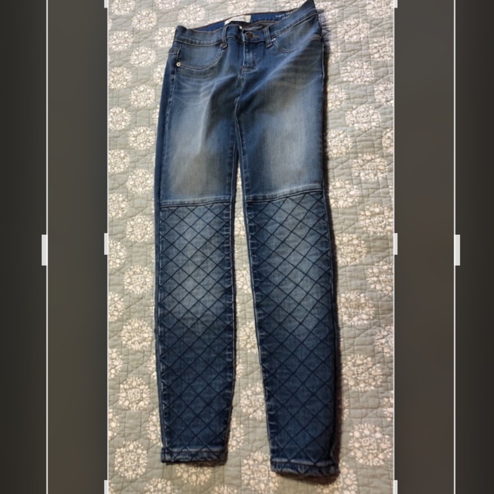 Buy 1 get 1 free jean. Bundle